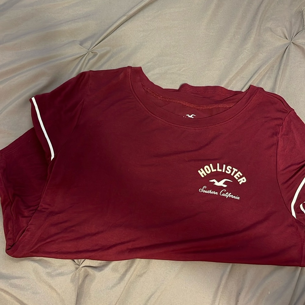 hollister silky tee